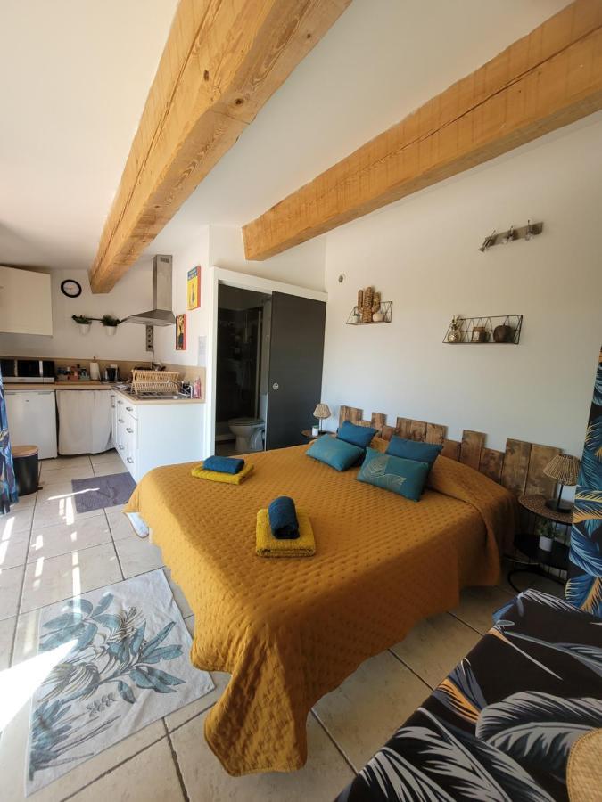 Studio Dans Maisonnette En Pierre Le Castellet  Exterior photo